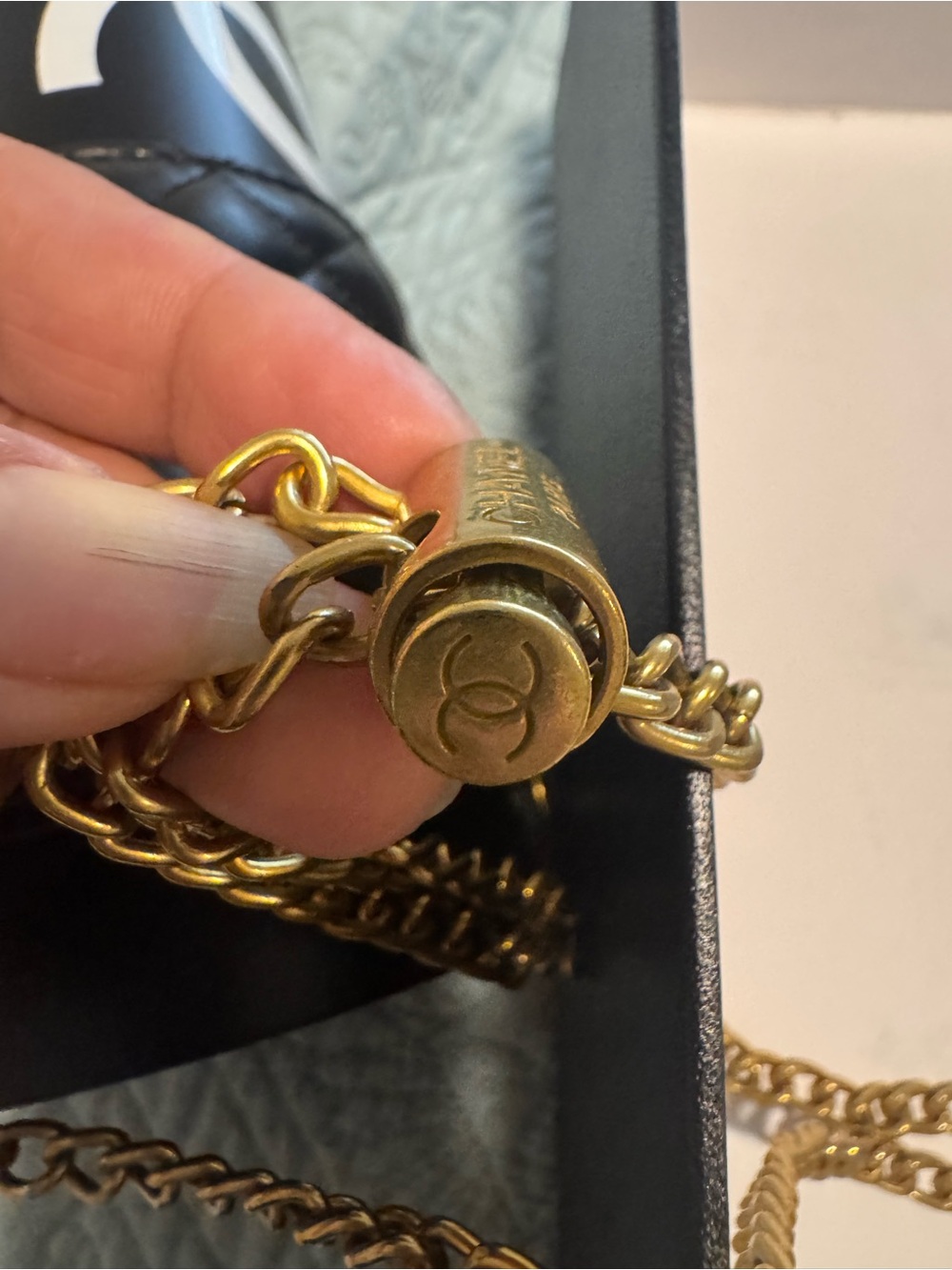 CHANEL Black Quilted Leather Chain Crossbody Cup Holder with Gold CC - Picture 8 of 9